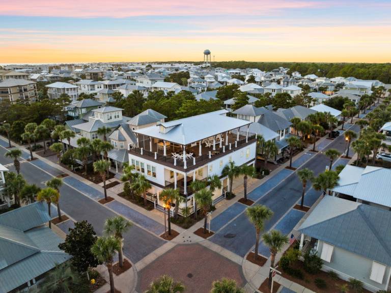 Grand Pearl - Resort-Style Community Pool! Rooftop Lounge! Private Beach Access! — photo 2