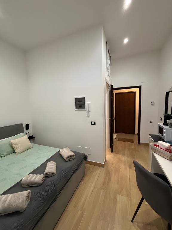 Charming private room with fast internet | City view | Pet-friendly — photo 3