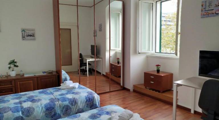 Apartment with 2 rooms for 6 persons — photo 2