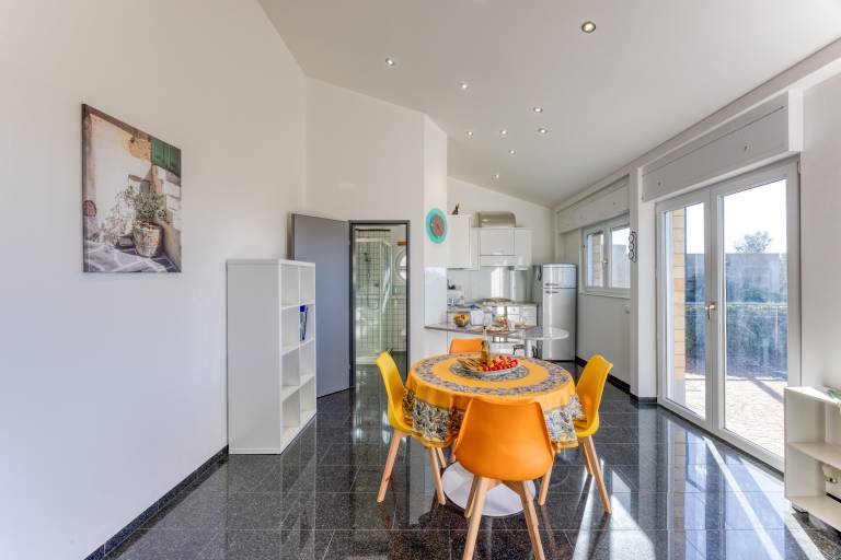 Apartment 'Residence Margherita - Lavanda' with Sea View, Wi-Fi and Air Conditioning — photo 4