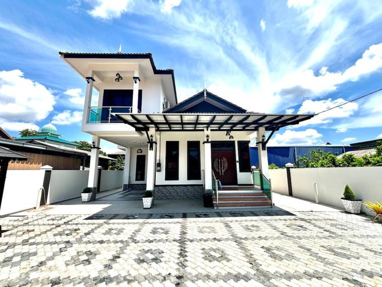 1500 m&sup2; Ferienhaus