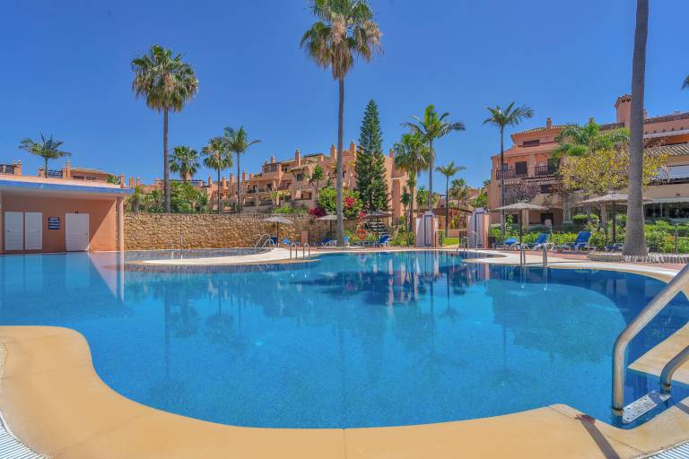 Fully equipped beautiful holiday apartment with pool, grill & terrace | Mountain view | Close to the beach | Pet-friendly — photo 3