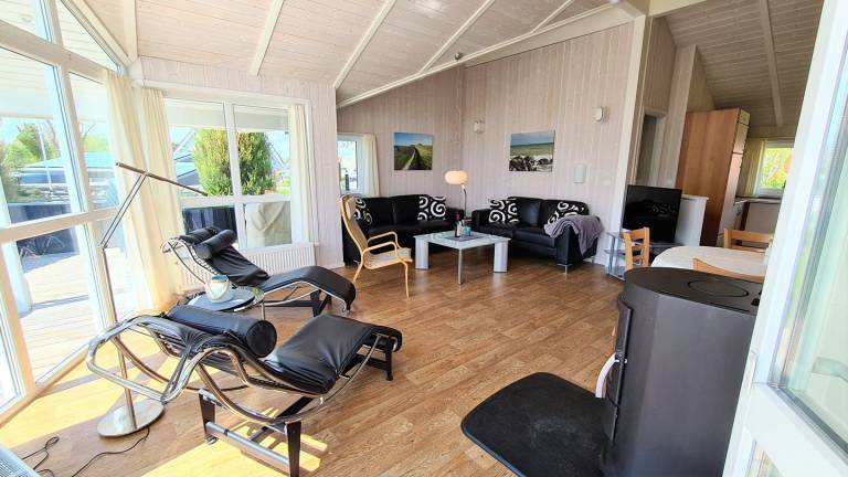 Komfortables, ebenerdiges Ferienhaus direkt an der Ostsee. Ca.200m zum Strand! — photo 5