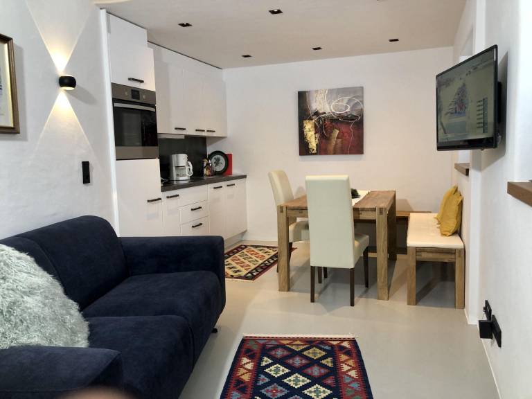 Apartment with terrace, sauna & yard in Fieberbrunn