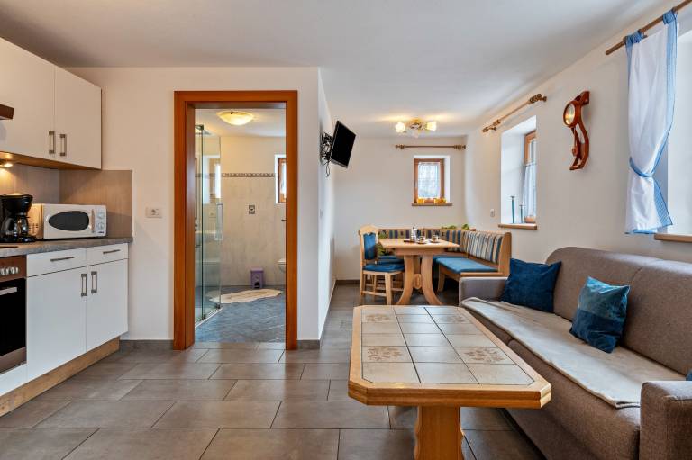 Holiday Apartment 'Stöcklhuberhof' with Mountain View, Shared Garden, Terrace & Wi-Fi — photo 3
