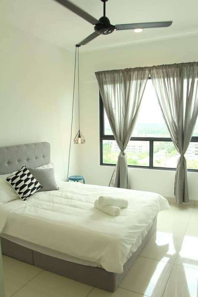 Apartment Bandar Uda Utama