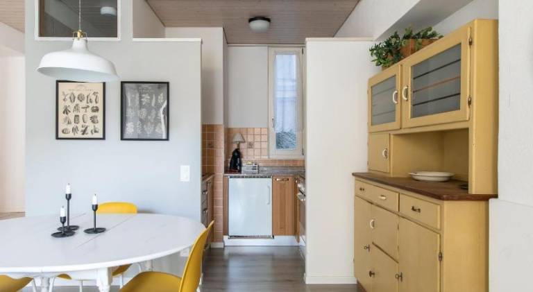 Holiday apartment with yard — photo 4