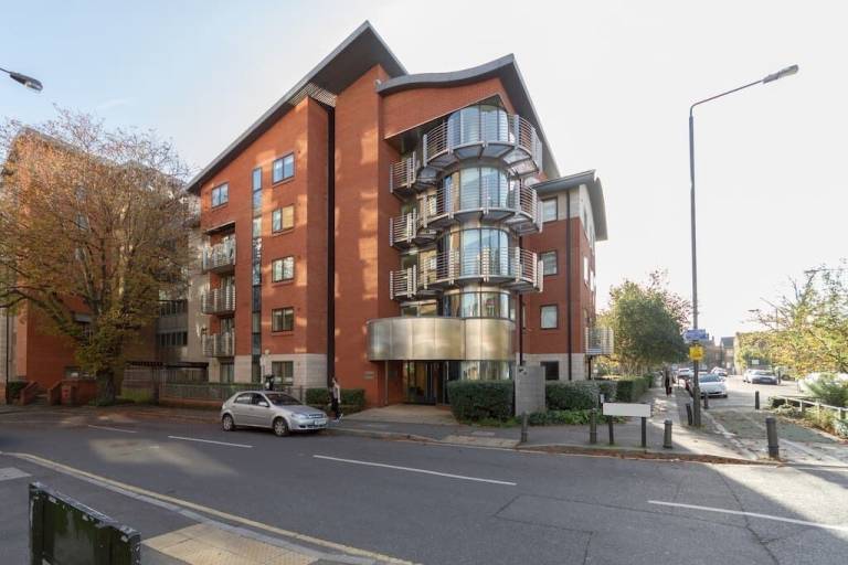 Apartment  Tooting