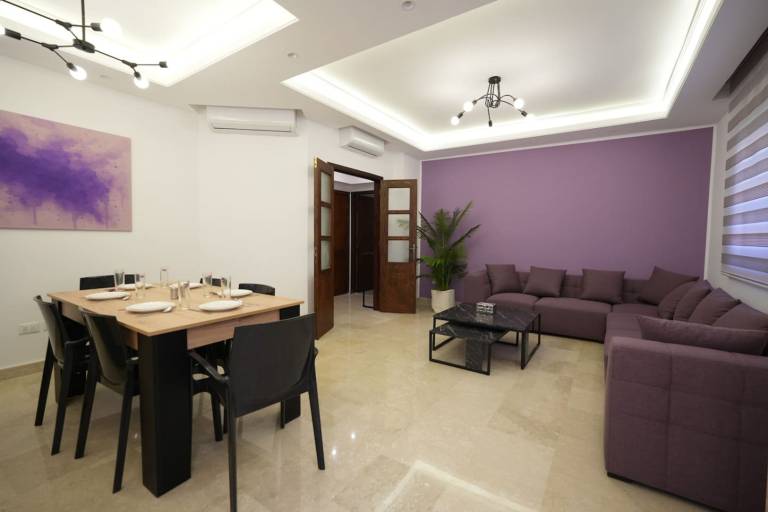 The Purple Apartment Badaro 3 BDRM 24 7 Electric