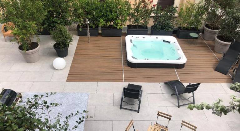 Serviced apartment with terrace & jacuzzi — photo 4