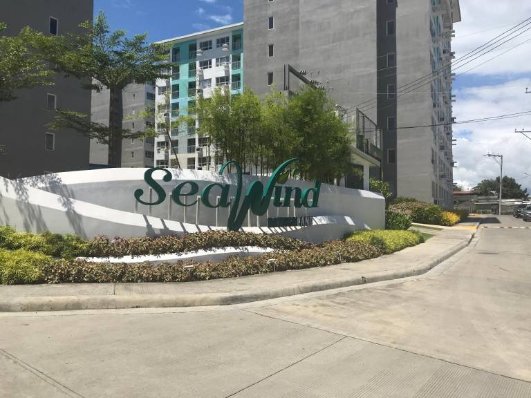 Apartment Buhangin