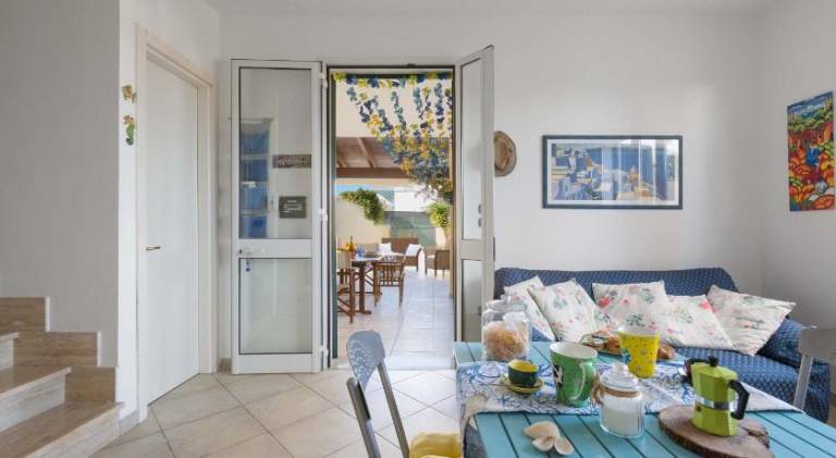 Charming holiday apartment with barbeque & yard | Pets are welcome — photo 3