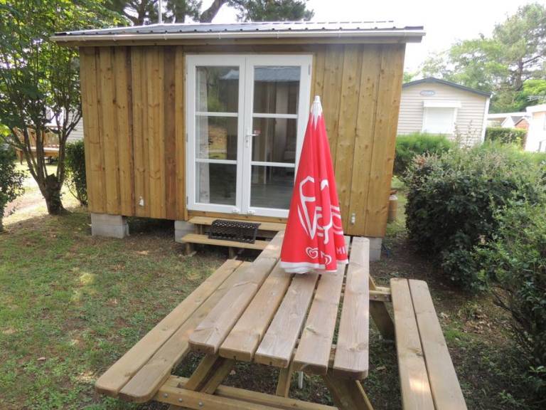 Chalet with heated pool — photo 4