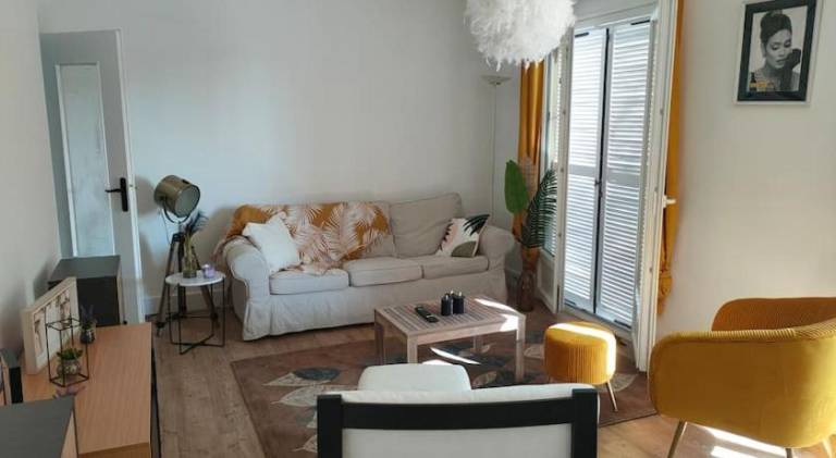 Wonderful vacation home with hot tub | Pet-friendly in Moneteau