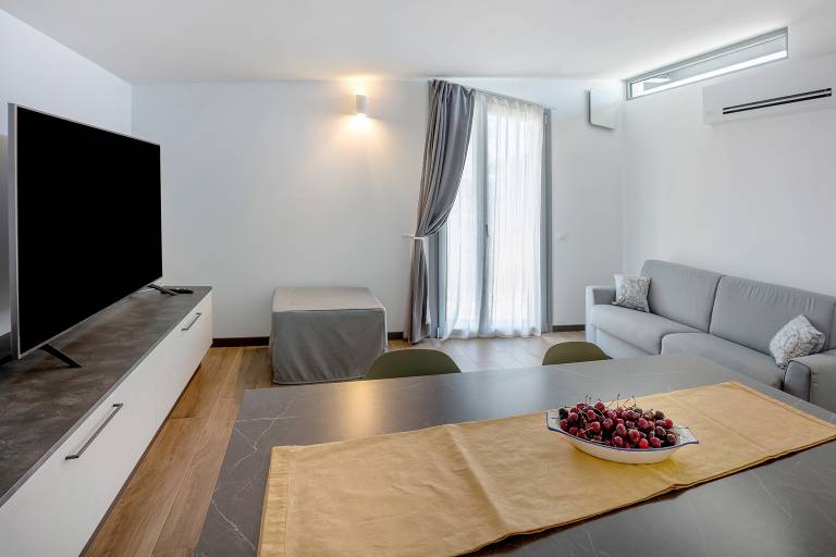Apartment "Villa Donne del Lago Ele" with Lake View and Shared Pool — photo 5
