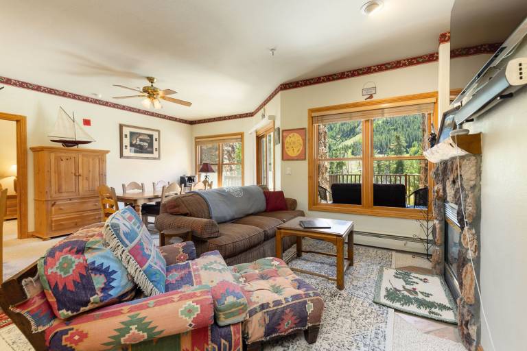 Condo  Keystone