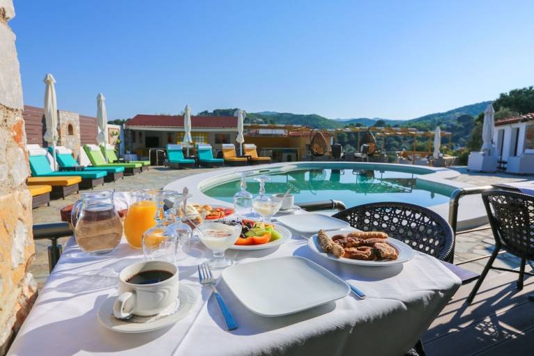Accommodation  Koukounaries