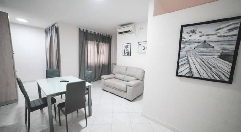 Holiday apartment with patio in Casoria