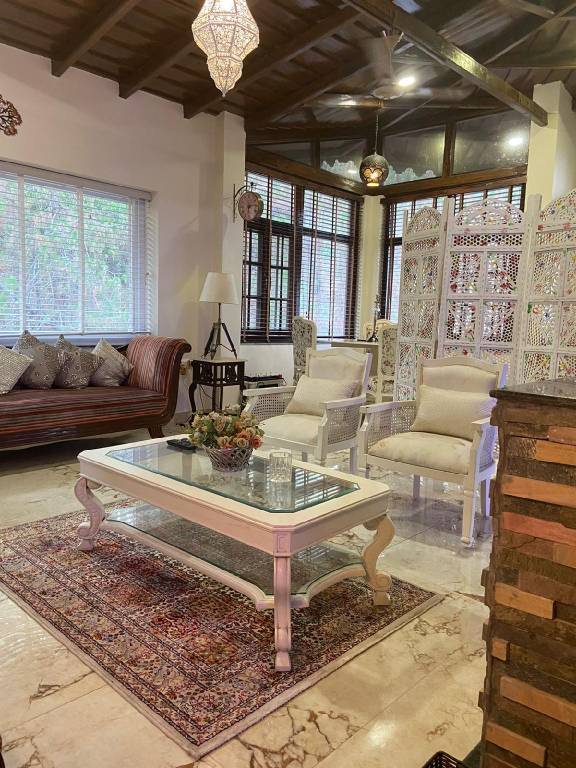 Vacation home with yard | Pets allowed — photo 3