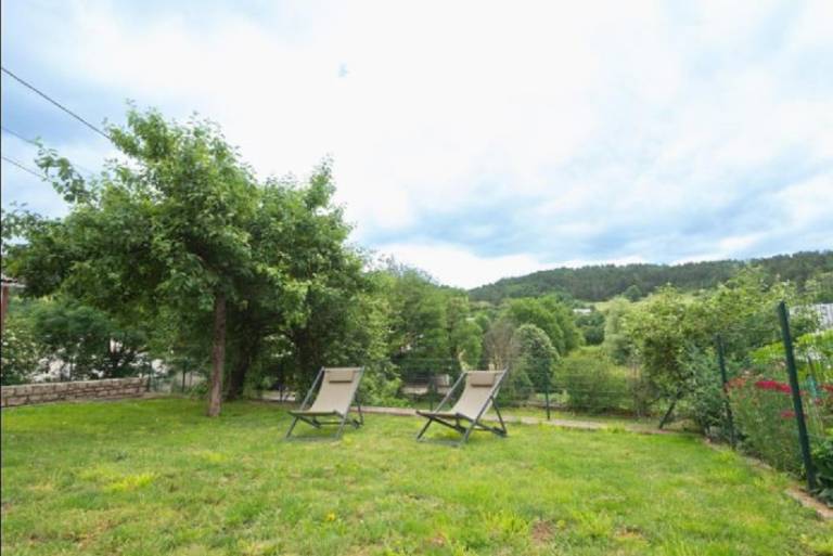Child-friendly gite with terrace & barbeque | Garden view | Pet-friendly — photo 5