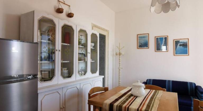 Apartment with 2 rooms for 5 persons — photo 2