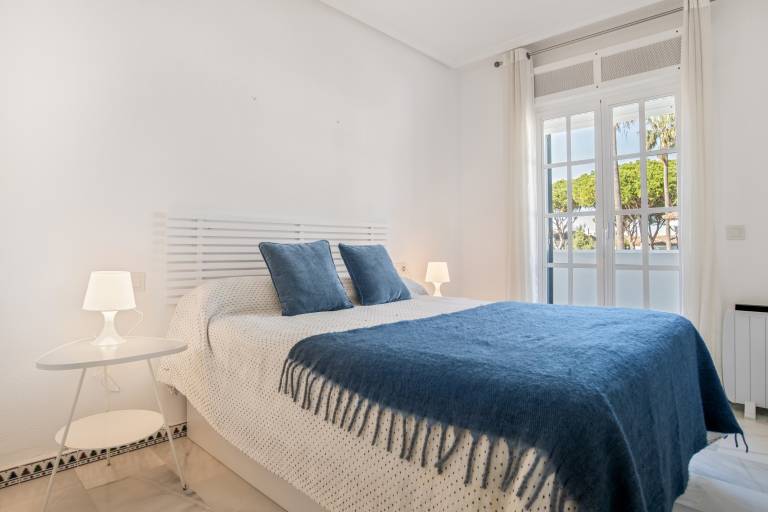 Apartment 'Las Quintas' with Private Terrace, Wi-Fi and Air Conditioning — photo 3