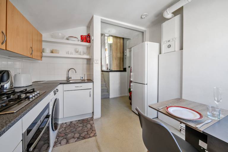 Family-friendly holiday apartment | City view | Pet-friendly — photo 5