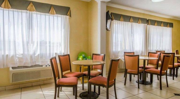 Quality Inn Evansville Eastland Area — photo 3