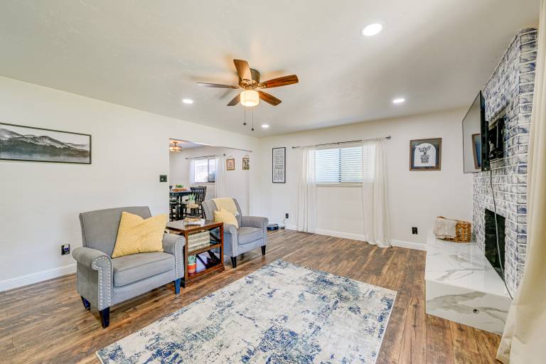 Visalia Vacation Rental w/ Yard: 1 Mi to Downtown — photo 5