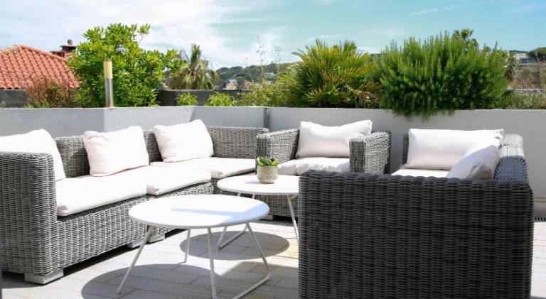 Holiday apartment with barbecue & patio | Good for workation in Antibes