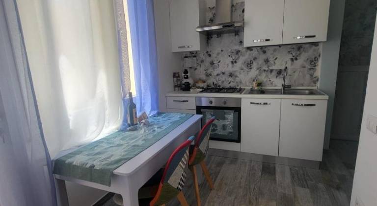 Rental apartment with 2 rooms for 6 persons — photo 3