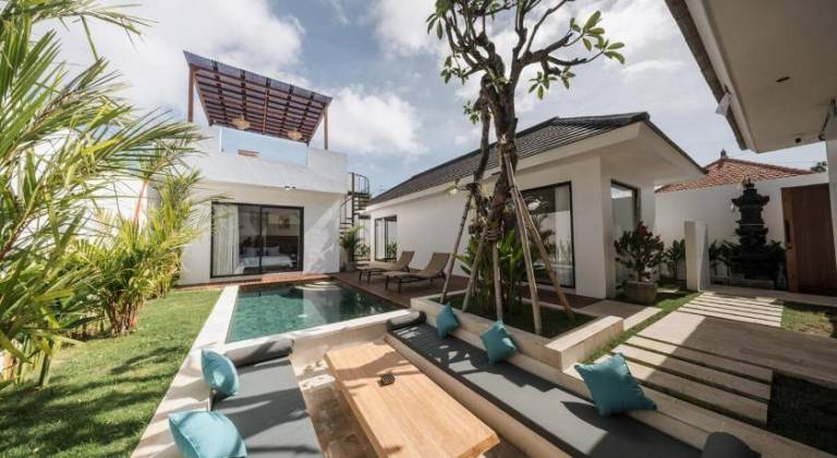 Villa with pool in Pecatu