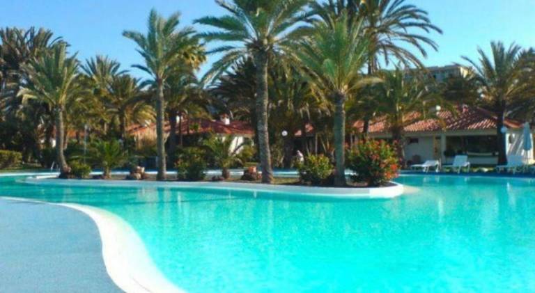 Apartment with pool in San Bartolomé de Tirajana