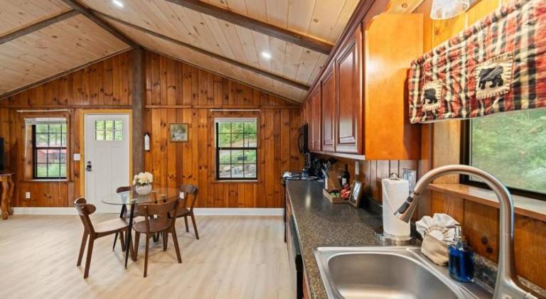 House with 2 rooms for 4 persons — photo 3