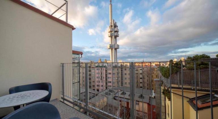 Apartament z hotelowymi udogodnieniami Vinohrady