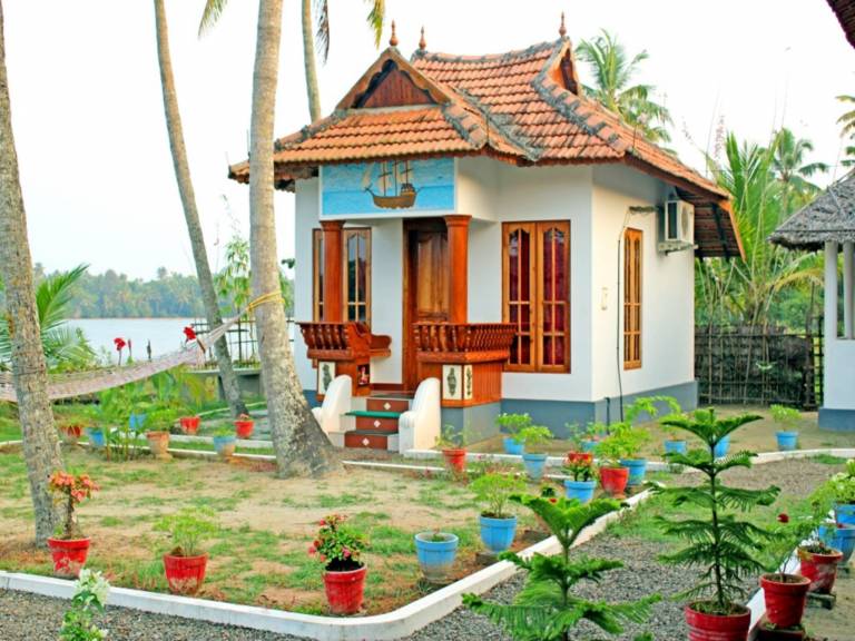 Breeze Backwater Homes Homestay & Resort