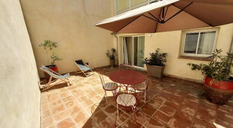 Appartement duplex avec cour exterieure Avignon centre — photo 3