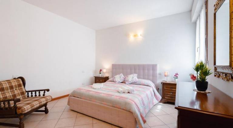 Holiday apartment with 1 room for 4 persons in Pelago