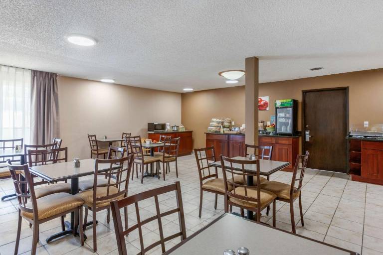 Quality Inn Ontario — photo 3