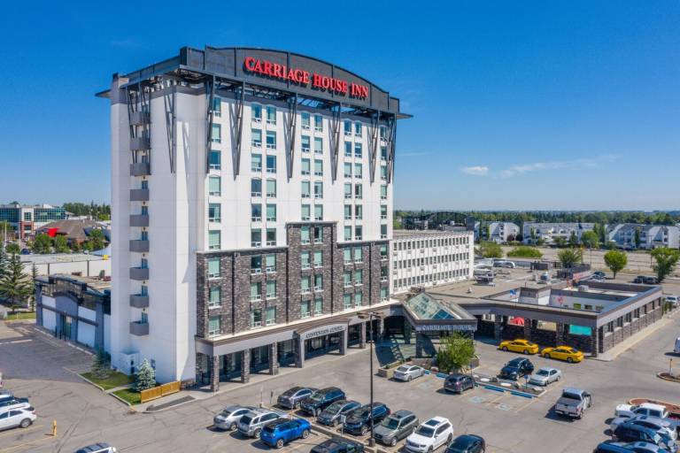 Carriage House Hotel & Conference Centre in Calgary, AB