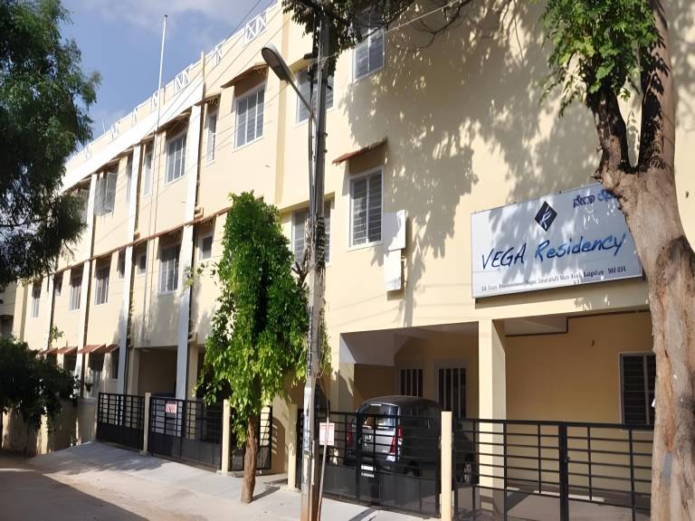 Bed and breakfast  Jakkur Lake