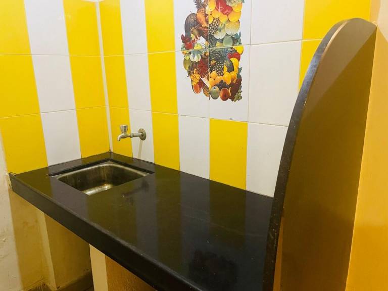 Apartment with pool — photo 4