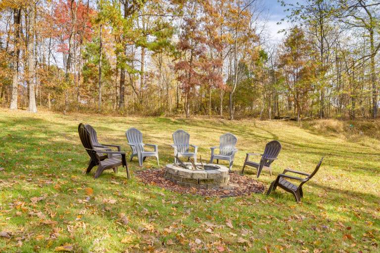 French Lick Getaway w/ Deck, Grill & Fire Pit! — photo 3