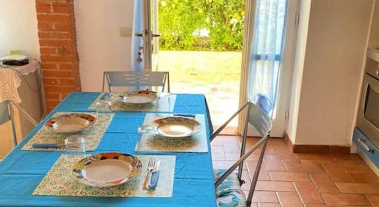 Apartment with 1 room for 4 persons — photo 3