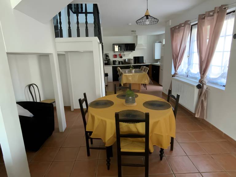 Charming Cottage in a Converted Farmhouse with Wi-Fi — photo 2