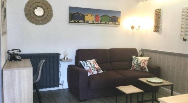 Holiday apartment with garden & patio | Close to the beach | Good for workation | Dogs allowed — photo 2