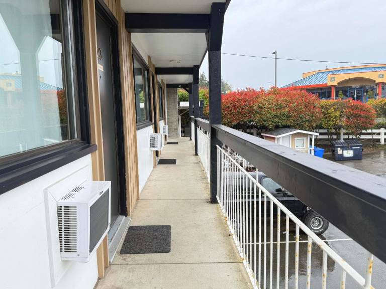 Departure Bay Motel — photo 4