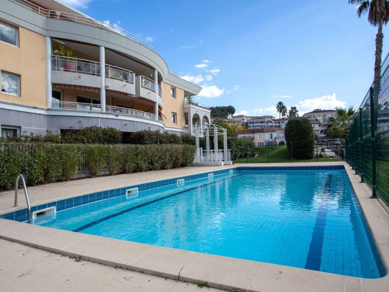 Appartement La Roquette-sur-Siagne