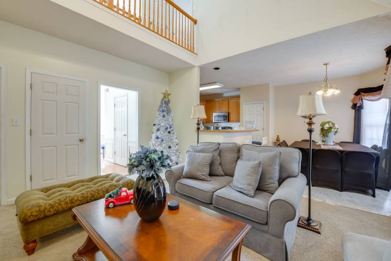 Great for Families! Suburban Home in Ruther Glen — photo 2