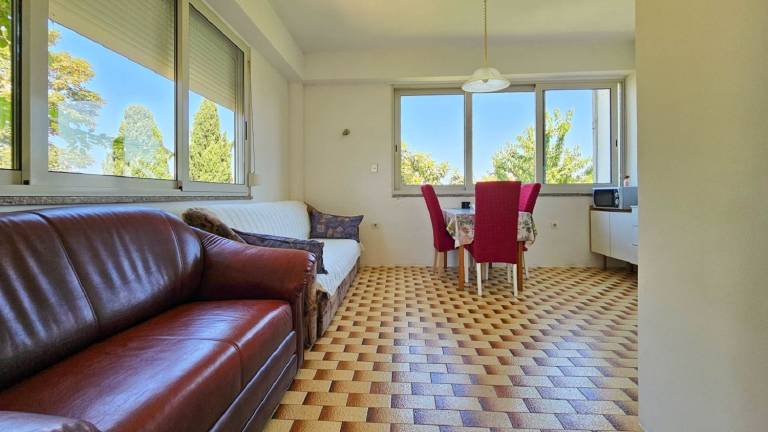 Affordable, dog-friendly apartment just 100 meters from the beach — photo 5